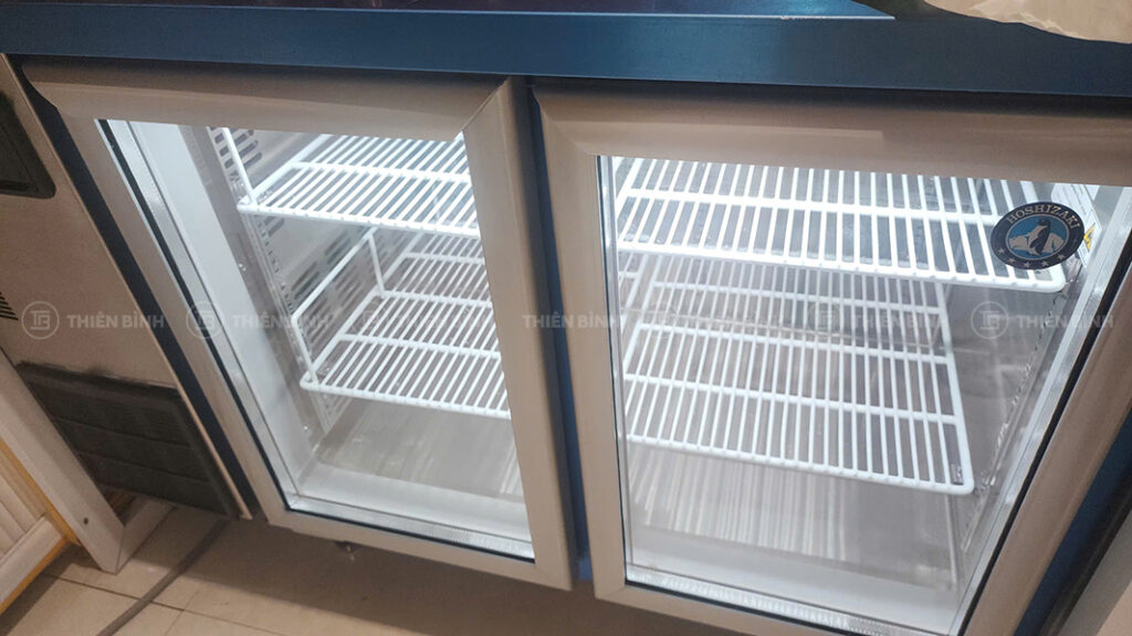 Ảnh thực tế bàn mát Hoshizaki RTWH126LS4-GD
