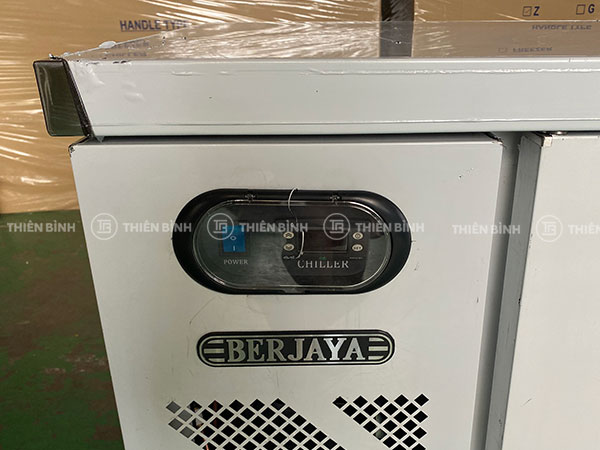 Bảng điều khiển của bàn mát Berjaya 1m5 BS2DC5/Z