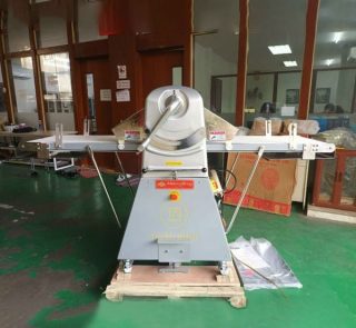 Hình ảnh máy cán bột Hongling H-520E