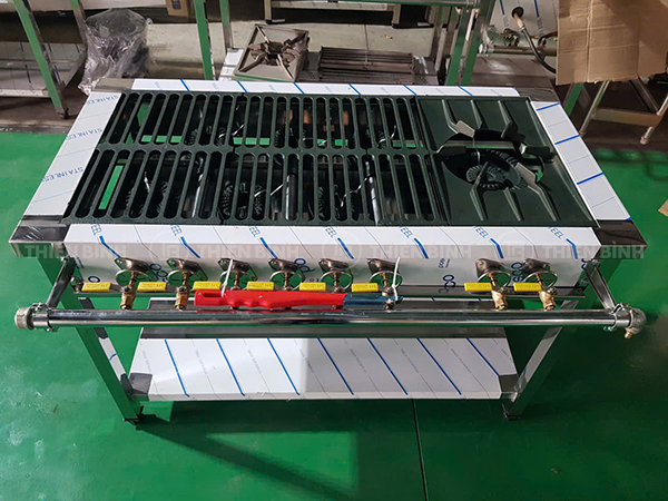 Bếp dàn công nghiệp 1 họng to 6 họng nhỏ - ảnh 1 Bếp dàn 6 họng nhỏ 1 họng to