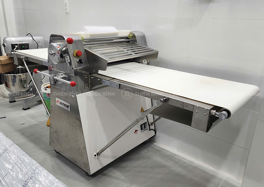 Máy cán bột 2 chiều Southstar NFQ-520 - ảnh 1 Máy cán bột 2 chiều Southstar NFQ-520