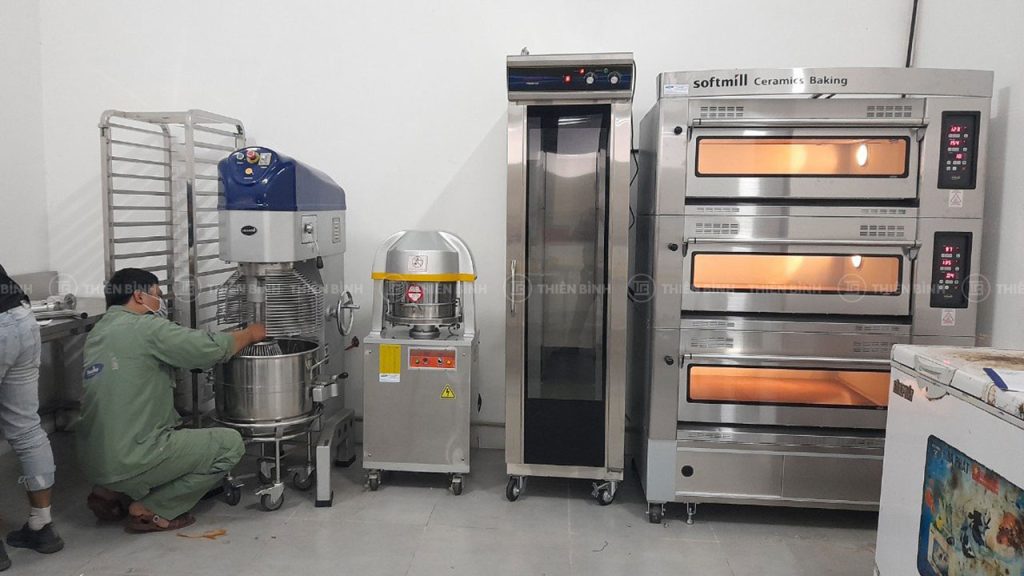 Các máy móc phục vụ quá trình làm bánh mì