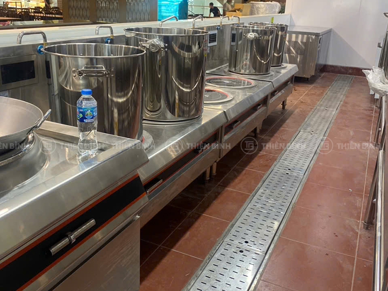 Khu vực bếp hầm