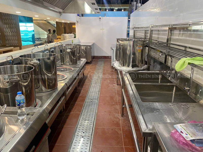 Lắp đặt các thiết bị theo thiết kế