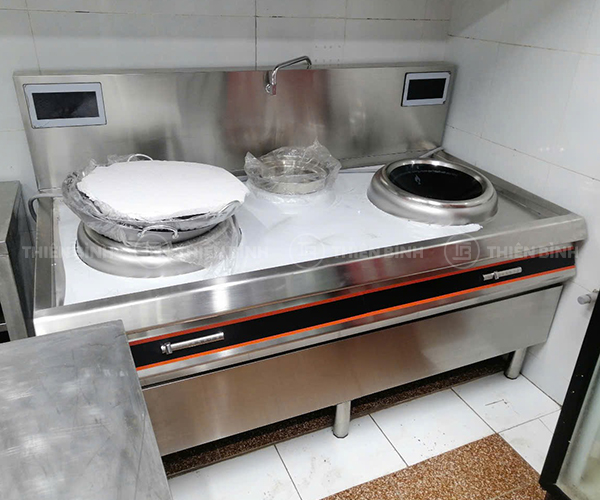 ảnh bếp từ đôi 8kW mặt lõm có bầu nước