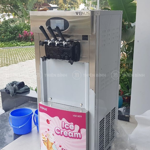Hình ảnh thực tế máy làm kem Venus VSC328