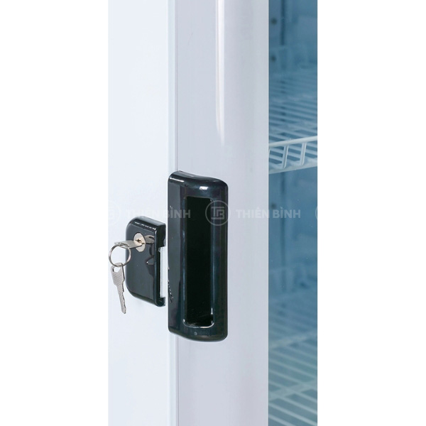Tủ mát 1 cánh kính Alaska LC-555H - ảnh 3 Cửa có khóa của tủ Alaska LC-555H