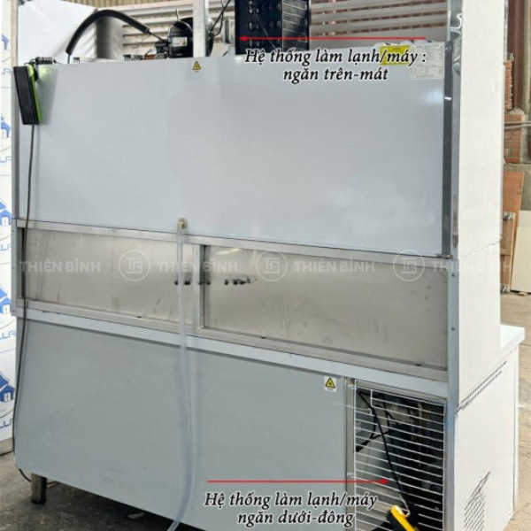 Mặt sau lạnh trưng bày Snow Village PLRD-18N2B2