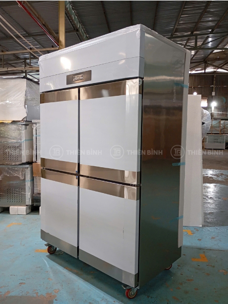 Tủ đông 2 chế độ đông hoặc mát 4 cánh inox Lightcool LC-4I1068F - ảnh 3 Ảnh thực tế tủ đông 2 chế độ Lightcool LC-4I1068F