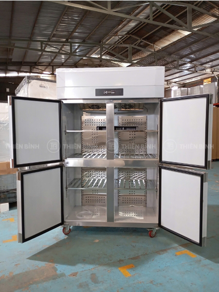 Tủ đông 2 chế độ đông hoặc mát 4 cánh inox Lightcool LC-4I1068F - ảnh 2 Ảnh tủ đông Lightcool LC-4I1068F