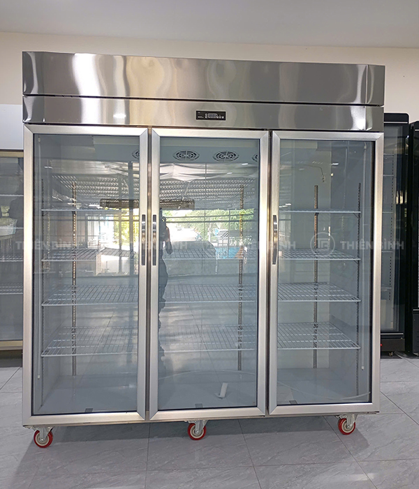 Tủ mát 3 cánh kính Lightcool LC-3K1600C (inox 430) - ảnh 1 Tủ mát 3 cánh kính Lightcool LC-3K1600C inox 430