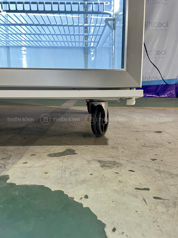 Lightcool LC-2K1200C có bánh xe
