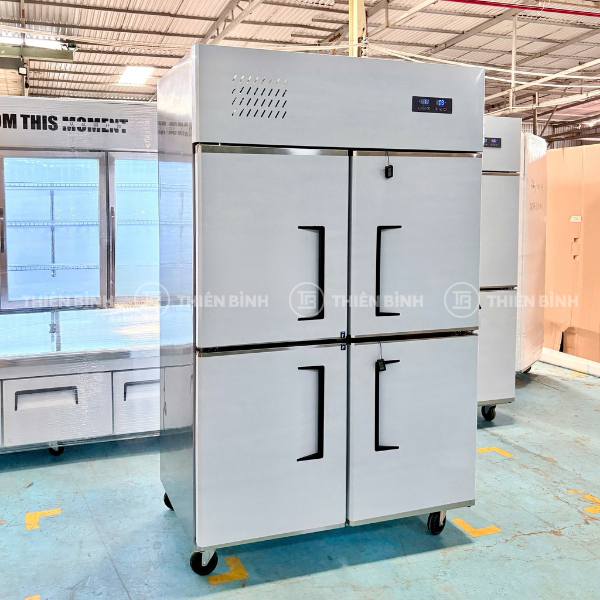 Tủ đông mát 4 cánh inox Lightcool LC-4I1068FC (làm lạnh trực tiếp) - ảnh 2 Tủ đông mát Lightcool LC-4I1068FC (làm lạnh trực tiếp)