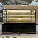 Tủ trưng bày bánh kính vuông Lightcool LC-1800V