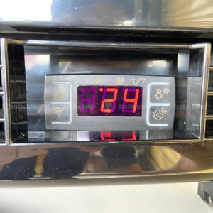 Tủ trưng bày bánh 4 tầng để bàn Sanden SAG-0782C - ảnh 4 Điều khiển Tủ trưng bày bánh Sanden SAG-0782C