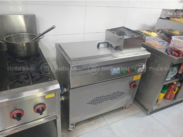 Hình ảnh thực tế bếp chiên tách dầu 35L dùng gas