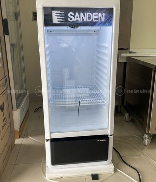 Tủ mát 1 cánh kính Sanden SPC-0270 - ảnh 3 Mặt trước tủ mát 1 cánh kính Sanden SPC-0270