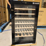 Tủ rượu 1 cánh kính Sanden SVN-0501