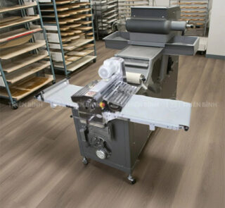 Máy cán bột Luxury LXA300